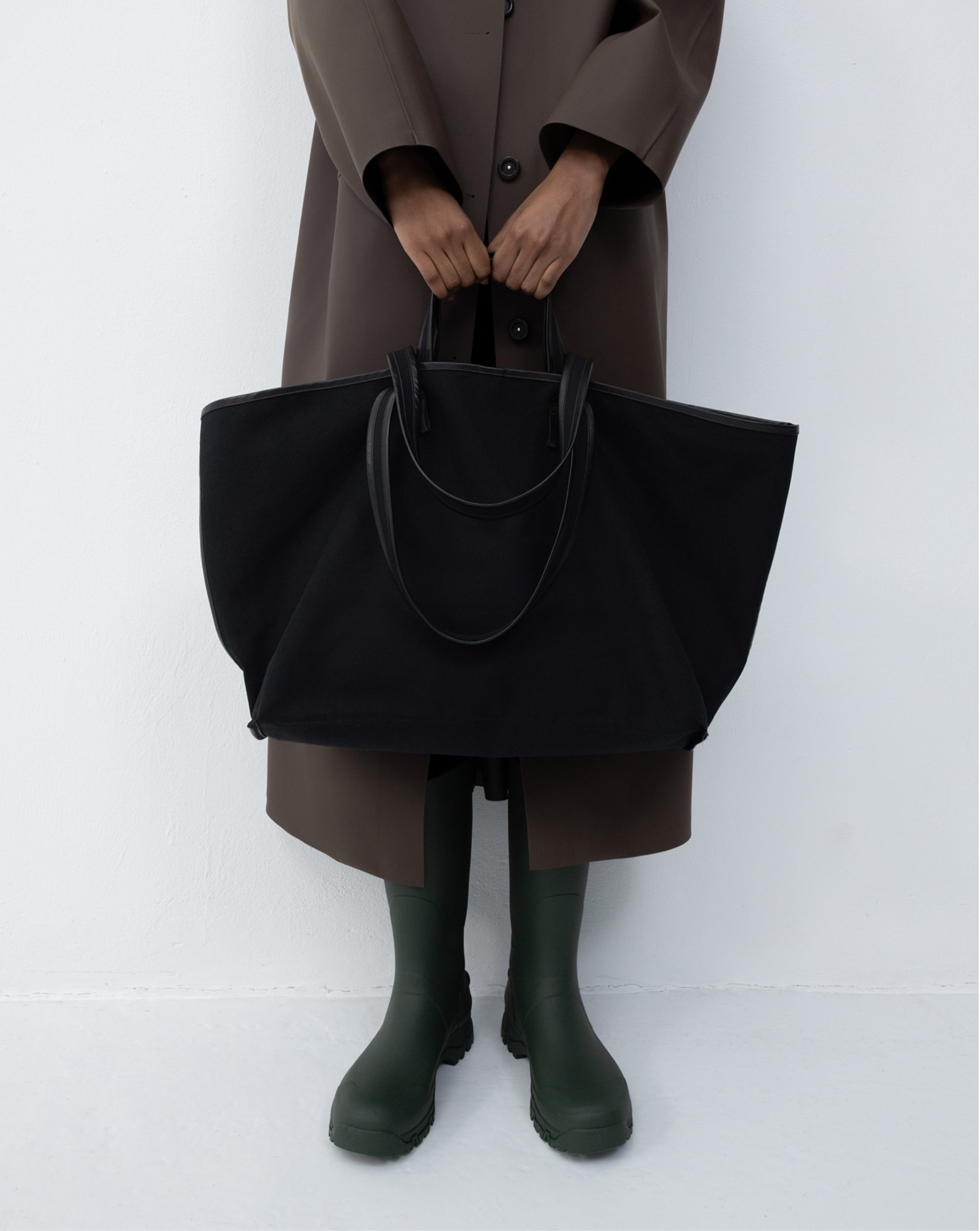 Leyden Large  Black