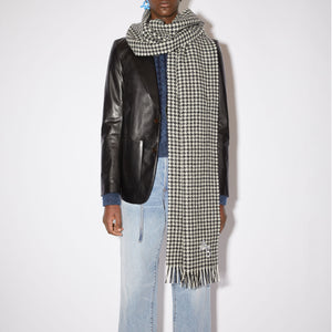Houndstooth Checked Scarf