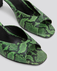 Kitten Heel